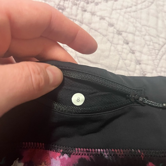 Lululemon speed shorts - Picture 3 of 4